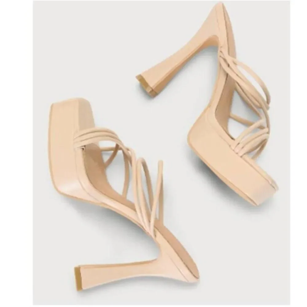 Wild Diva Women's Sculpted Heel‎ed Platform Sandals Cocktail Beige Size 8 $79